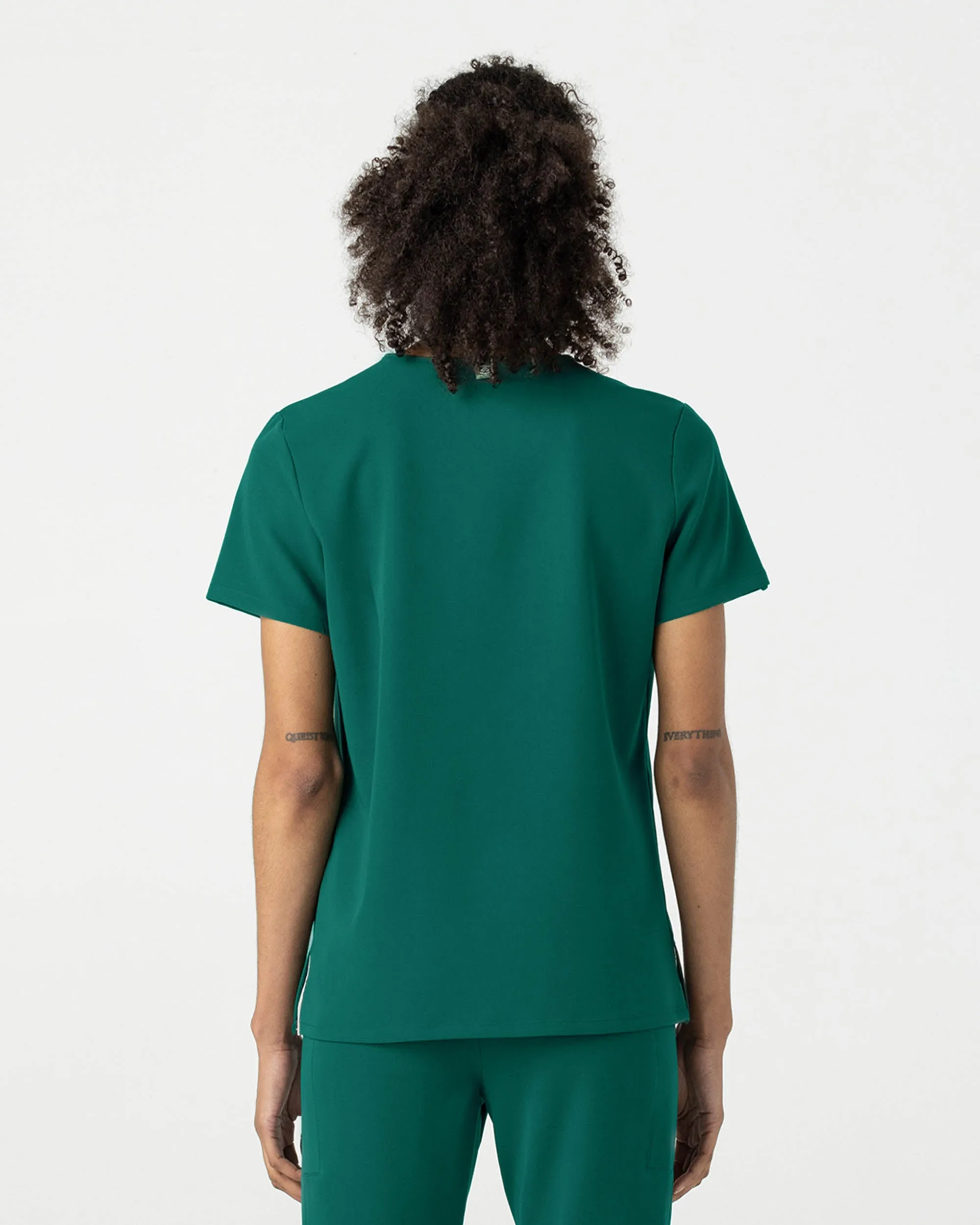 FYSEL® Sal  Essential Scrub  Top